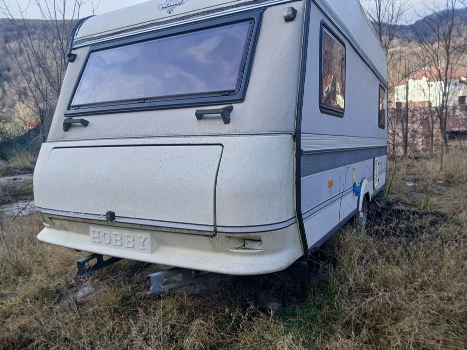 Vând rulotă hobby pentru loc fix 1989