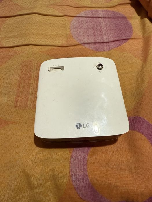 Домашен прожектор LG Ph150G