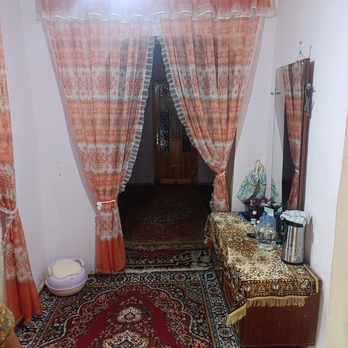 Bedniy pasyolka Raimqulov kochasida uy sotiladi 8 sotix