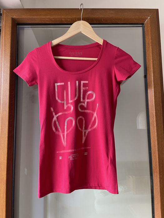 Оригинални тениски Guess размери xs-s.