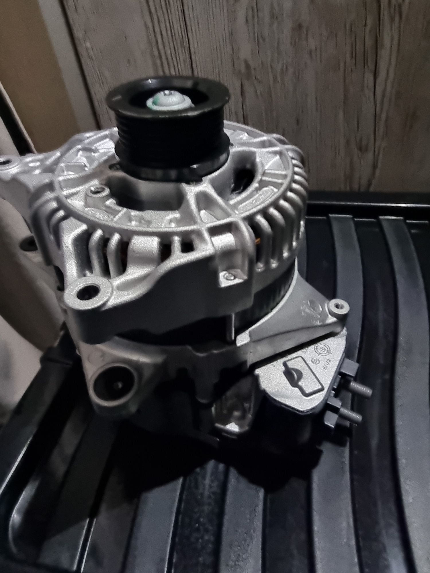 Alternator Ford 1.0 hibrid hybrid Puma Fiesta Focus ecoboost c max 1.0