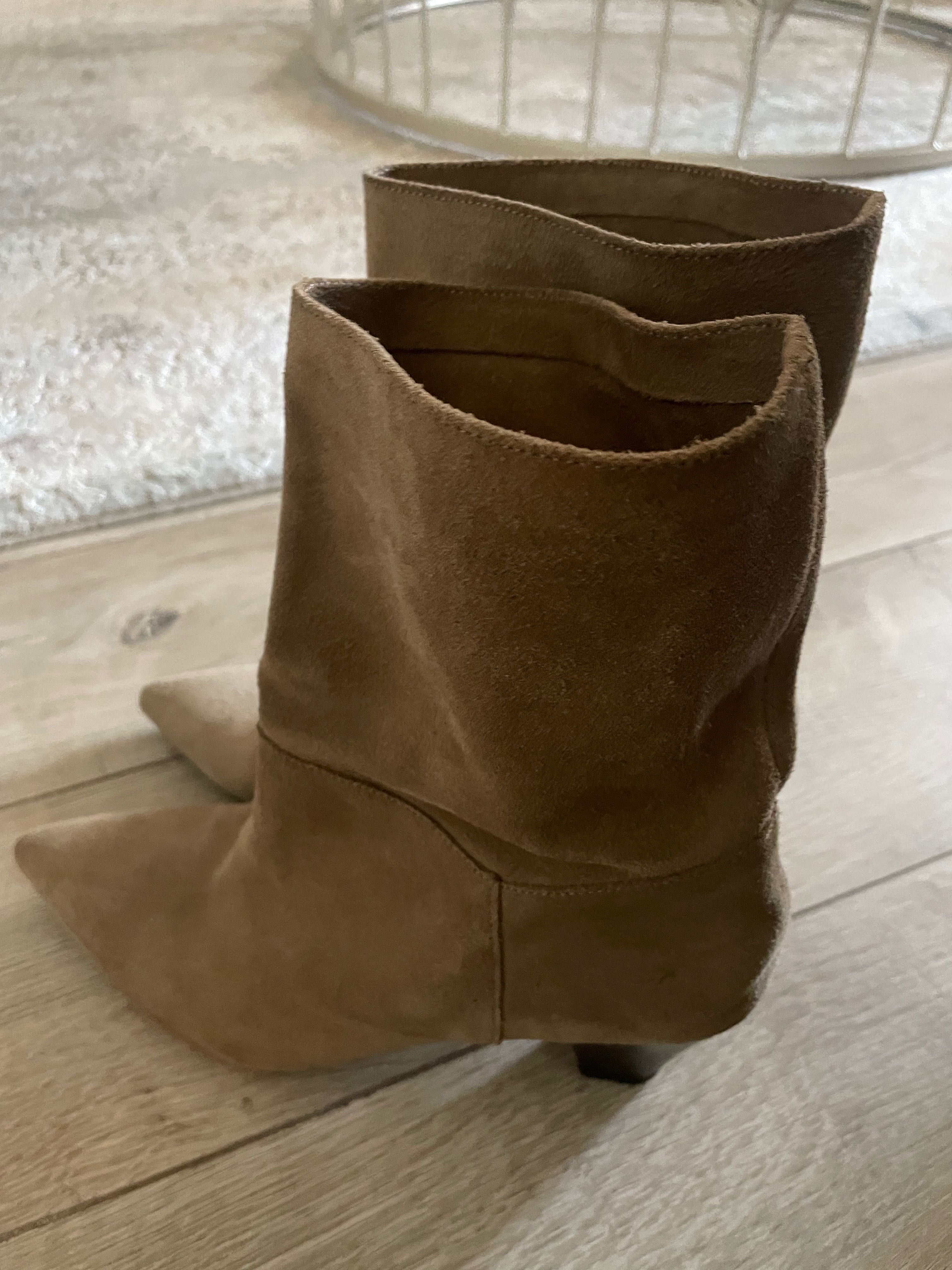 Botine Zara de primăvara piele intoarsa beige 37