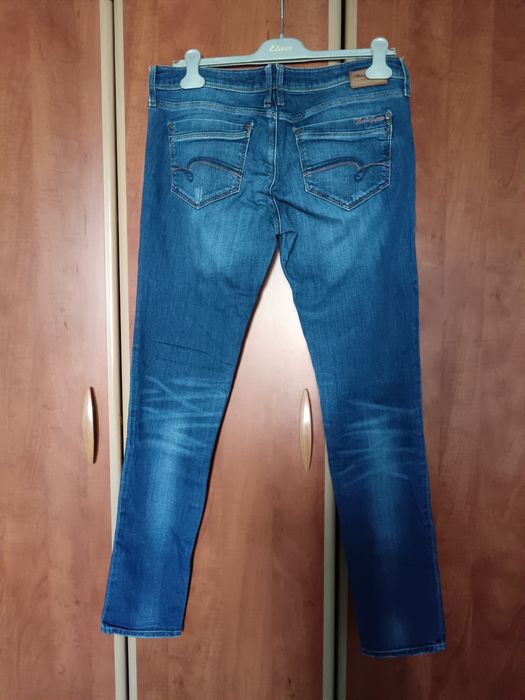 Vând Blugi Dama Mai Jeans .Co Mărimea 42