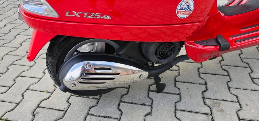 Piaggio Vespa LX 125