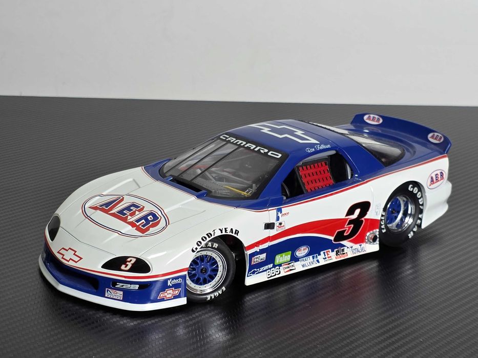 Macheta Auto 1/18 GMP Chevrolet Camaro Fellows AER