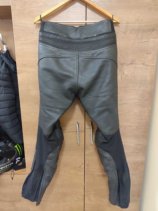 Мото екип от две части