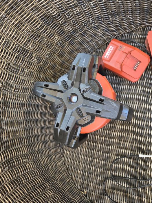 Nivela laser Hilti PR 30 HVS cu dubla panta orizontal vertical