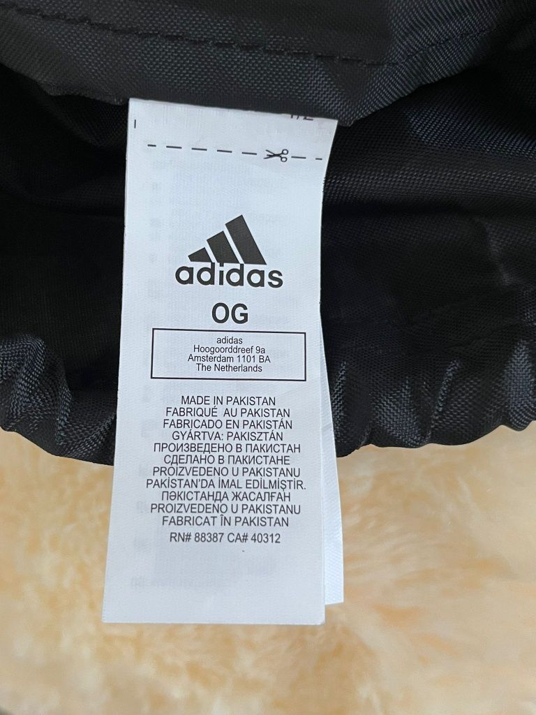 Оригинална чанта Adidas