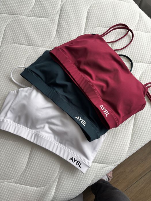 Дамски спортни сутиени AYBL