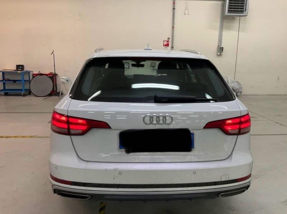 Audi a4 b9 на части