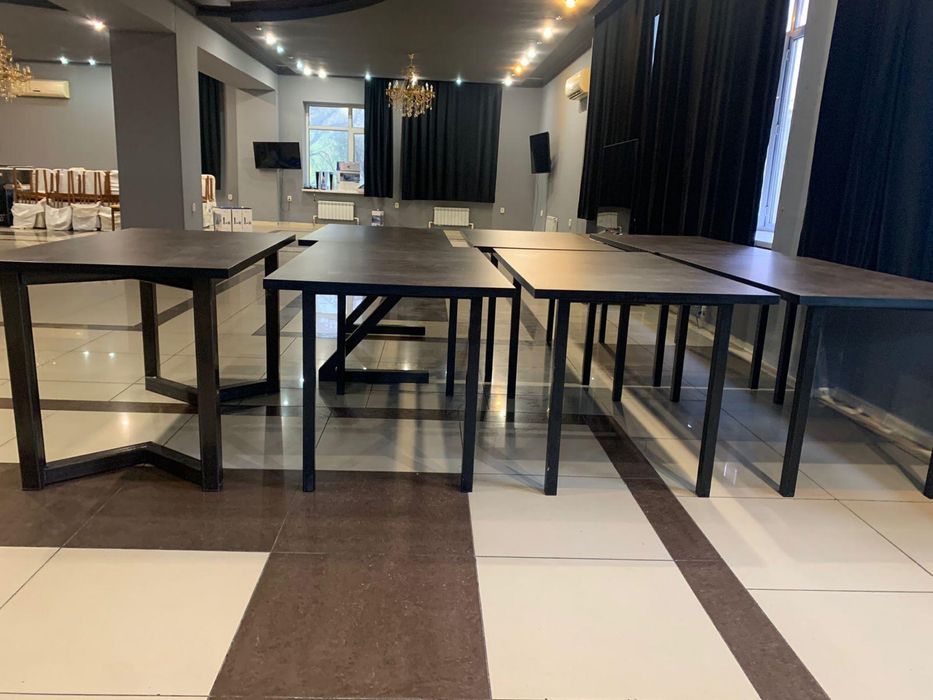 Столы прочные, устойчивые