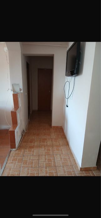 Vand apartament 2 camnere central.