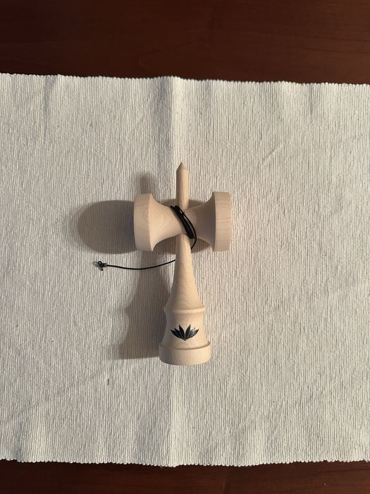 Ken Lotus Kendama Lotus