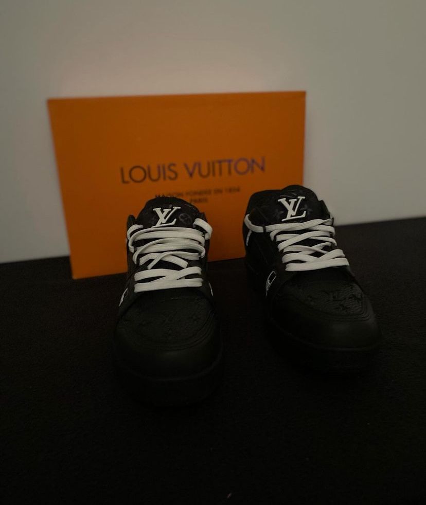 Louis Vuitton Trainers Black