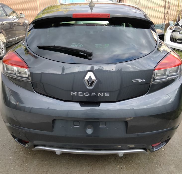 Dezmembrări/dezmembrez Renault Megan COUPE 1,6 dci  cod-R9M