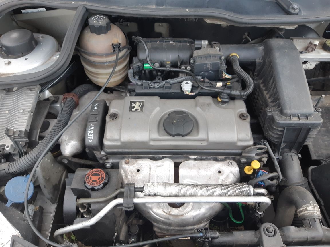 Piese Peugeot 206 benzina 1.4 din 2006