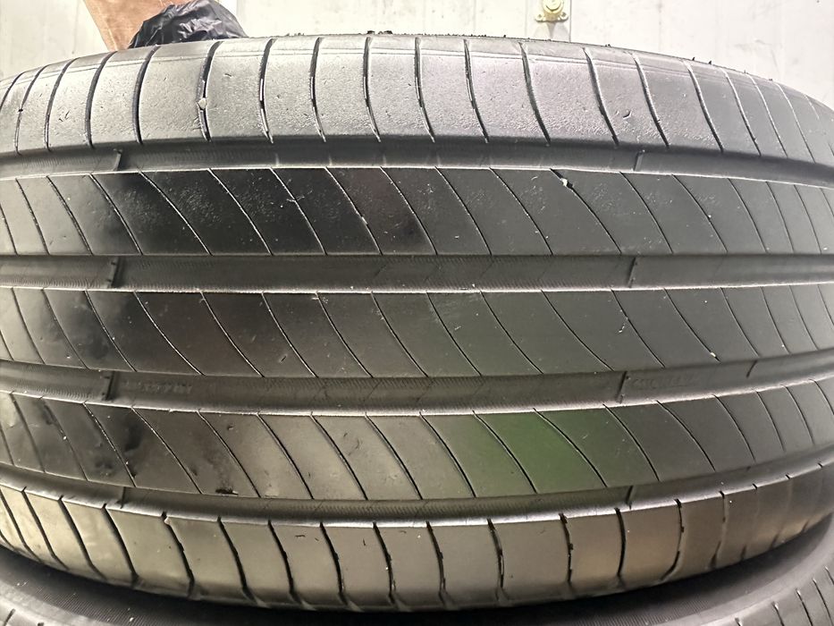 Шины 235/55R18 (2шт) Michelin
