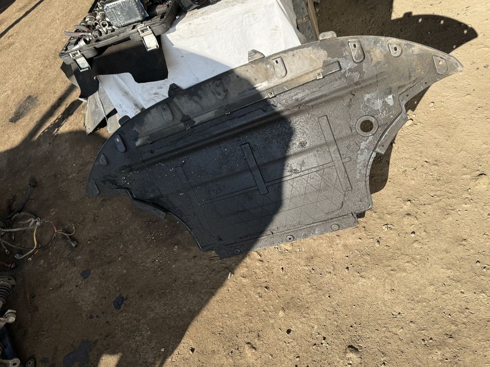 Кора под мотор двигател за Audi Q5 8R0863821 оригинална