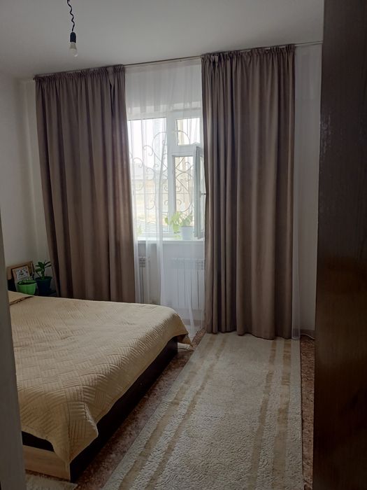 Продается квартира, договорная.