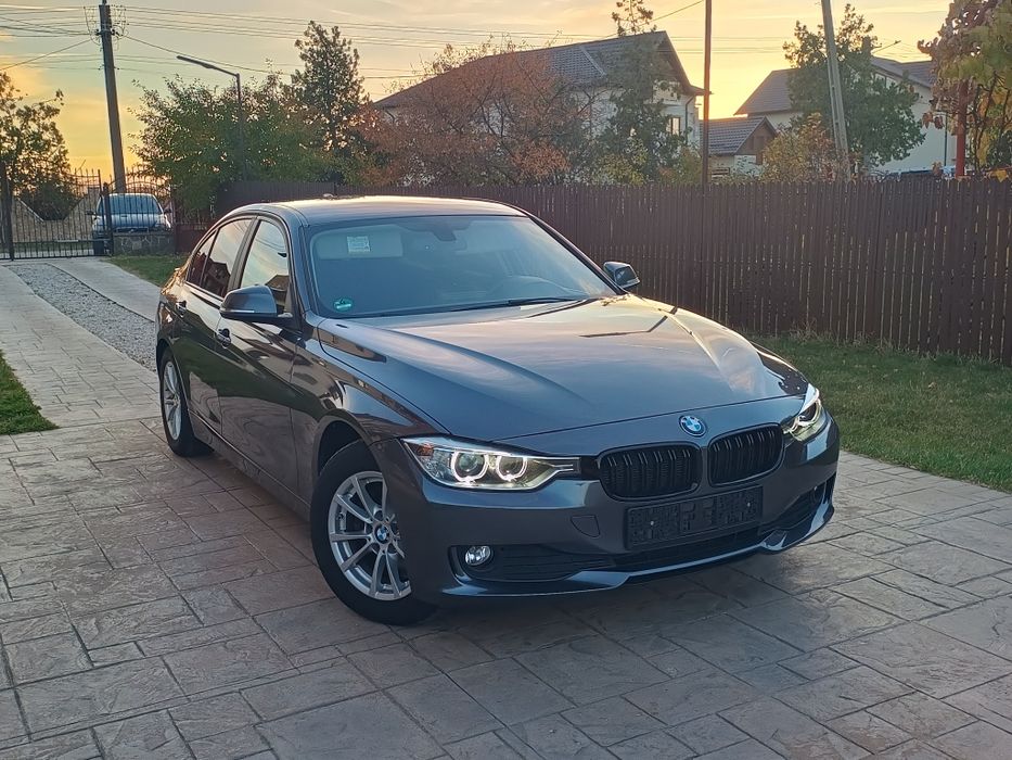 Bmw 320/xDrive 2.0L/184 Cp/Automat/Sport/Bixenon/Incalzire scaune/Navi