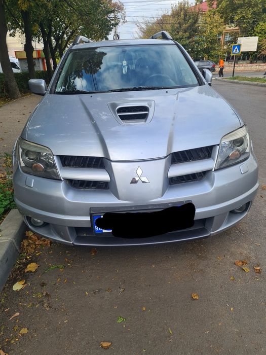 Mitsubishi Outlander 2.0 turbo, 202cp