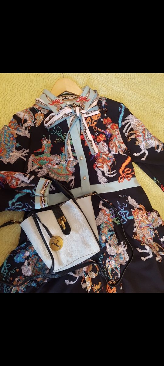 Hermes* Много ефектна рокля