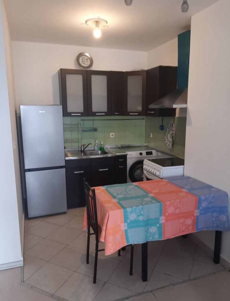 Дава се под наем Двустаен апартамент в София, Младост 4 - 65 кв.м за 459 € - Снимка #4