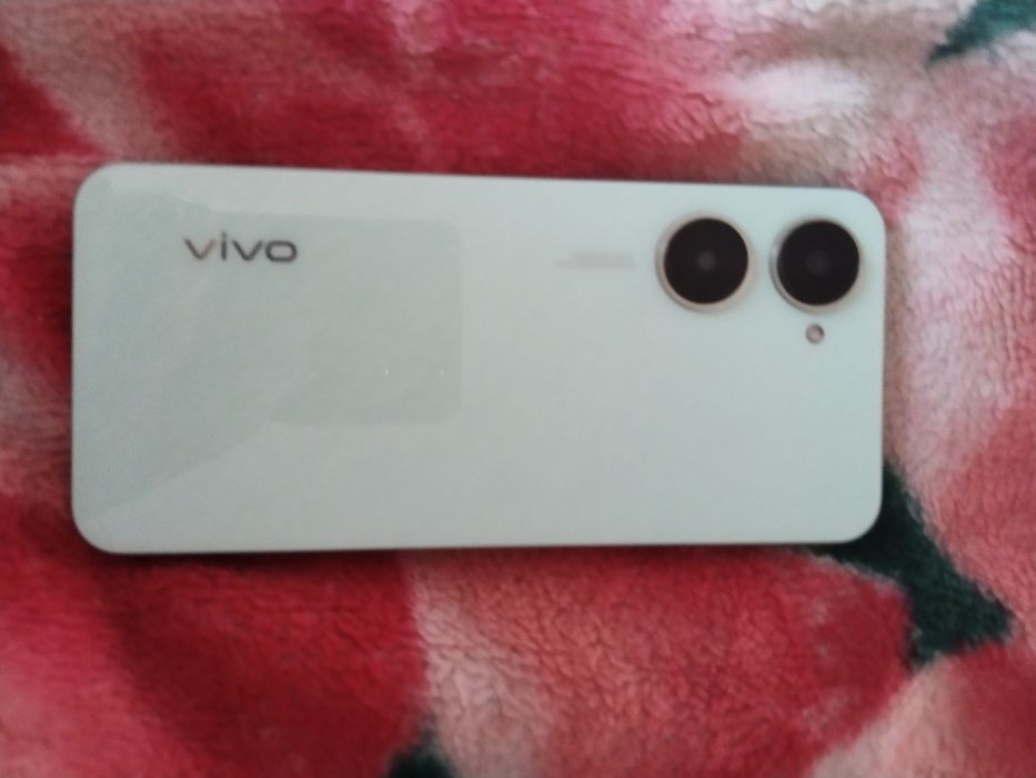 Продам телефон Vivo