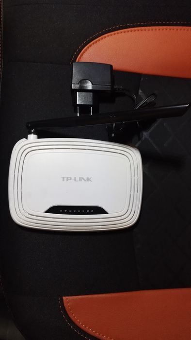 Безжичен рутер TP-Link TL-WR740N 
WLAN стандарт: 802.11b/g/n