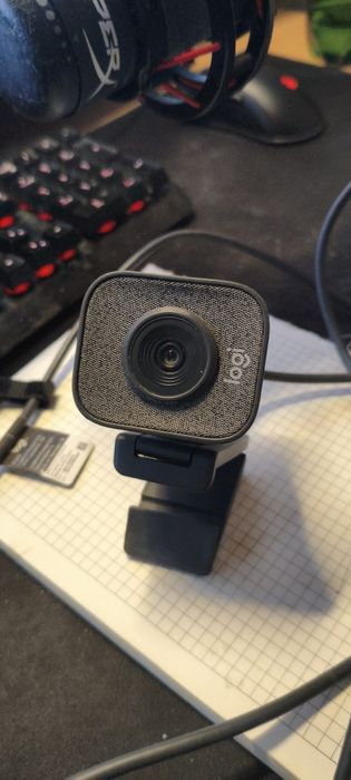 Вебка для стримов Logitech StreamCam Full HD