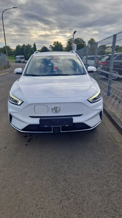 Masina MG ZS EV full electric