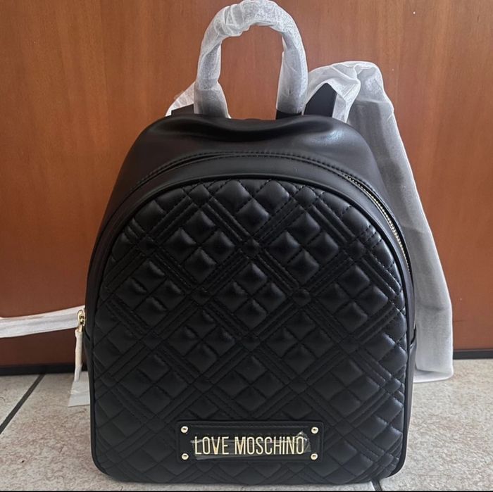 Moschino раница и бизнес чанта