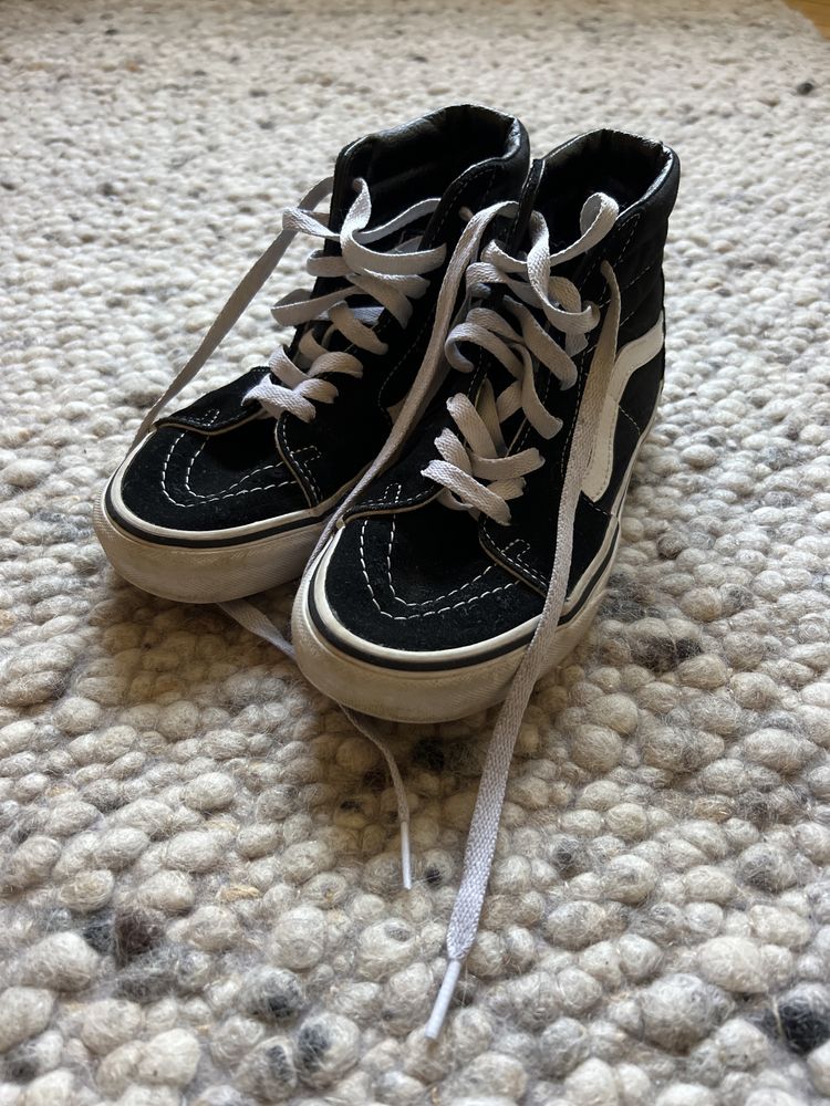 Момчешки кецове Vans