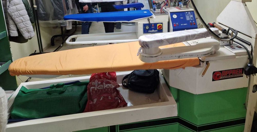 Професионална гладачна маса APPREX