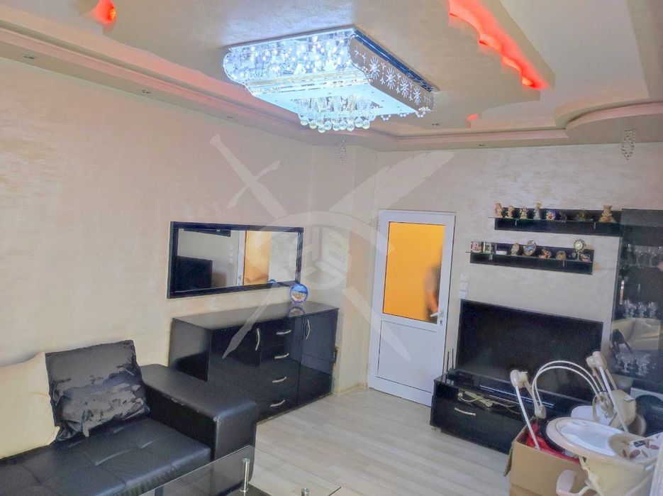 Продава се Тристаен апартамент в Пловдив, Кършияка - 94 кв.м за 1915 €/кв.м - Снимка #9