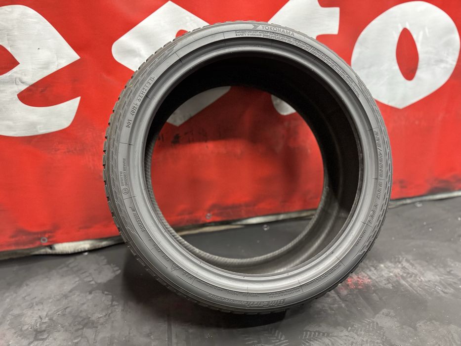 225 40 19, Зимна гума, Yokohama BluEarth, 1 брой