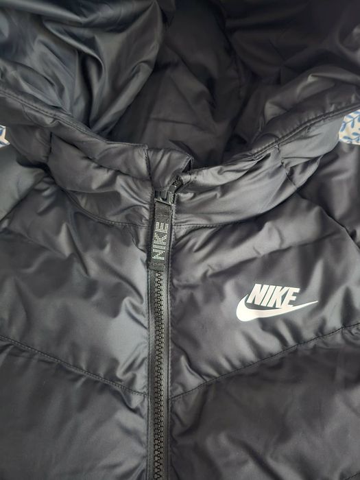 Оригинално ново детско яке Nike