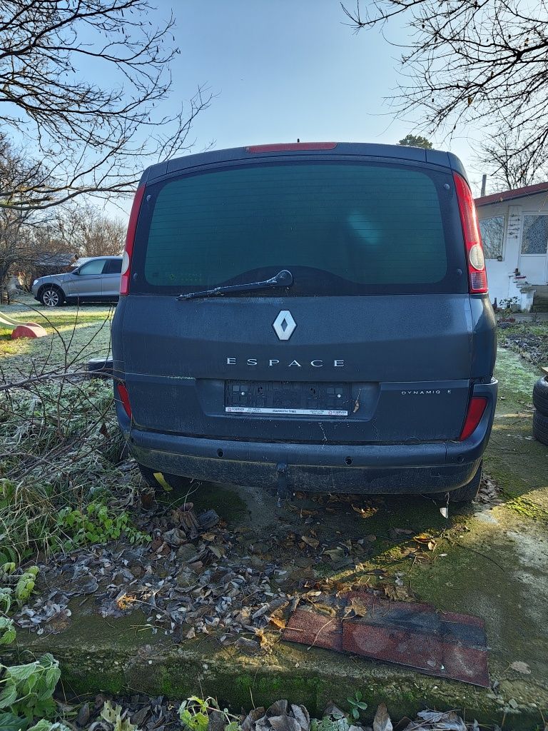 Dezmembrez Renault Espace