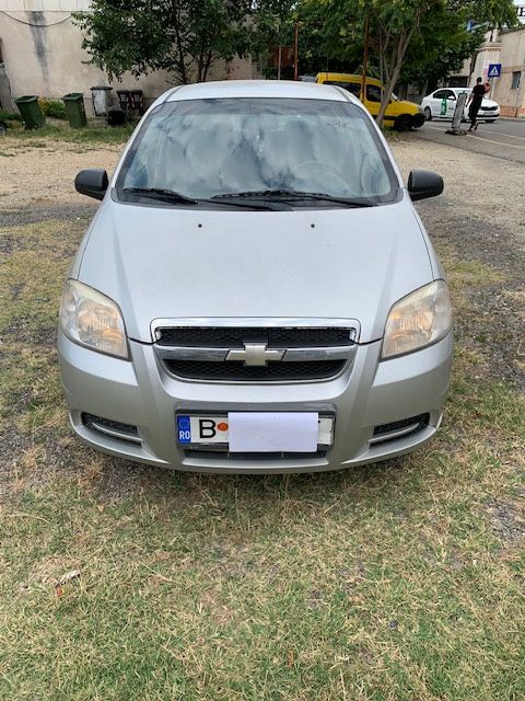 Vând Chevrolet Aveo