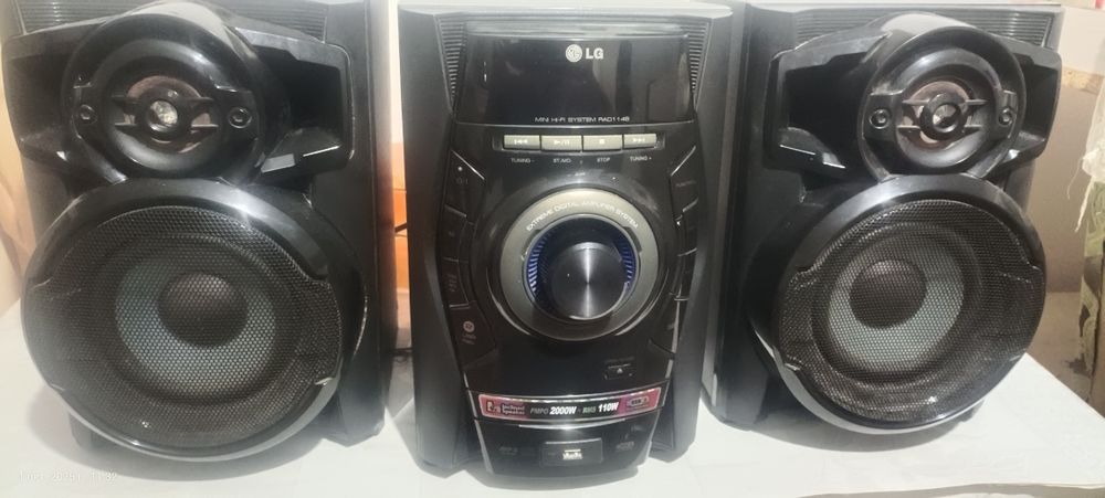 Музыкальный центр LG