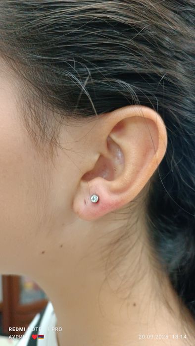 Прокалывание ушей только с выездом на дом в салоне не работаю