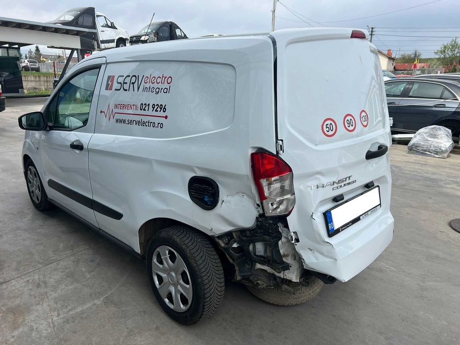 Ford Transit Courier 1.5 tdci Avariat 2021 deplasabil 79.000 km