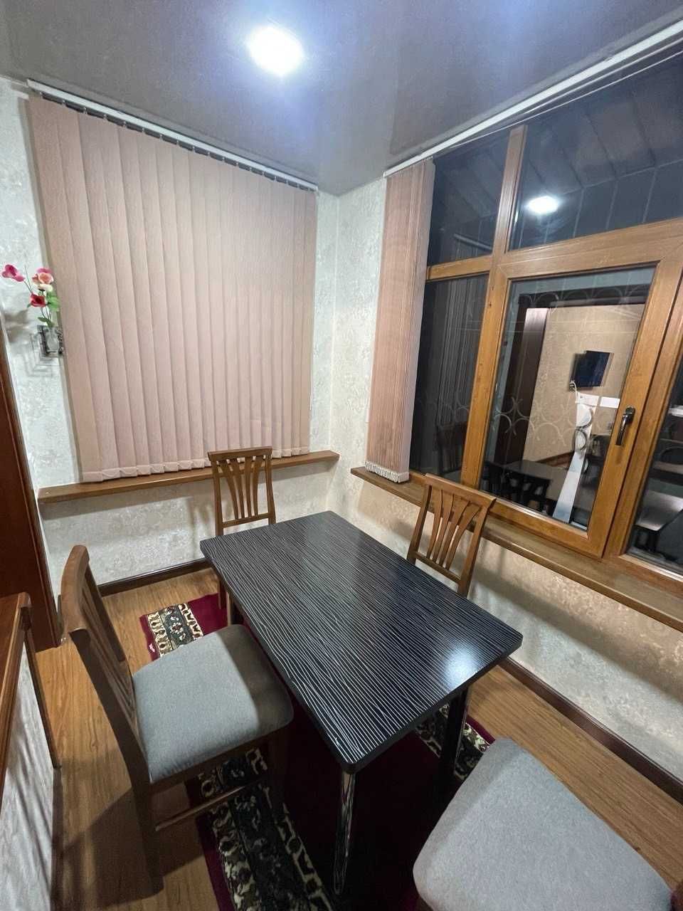 Чиланзар 1 кв-л, 3-комнатная, кирпич, не торец, 3/4/5 можно в ипотеку
