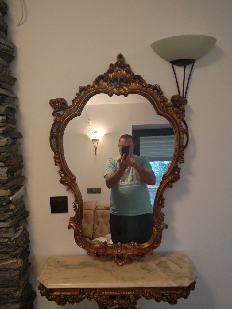 Продавам антикварна конзола с огледало Рококо ръчна изработка