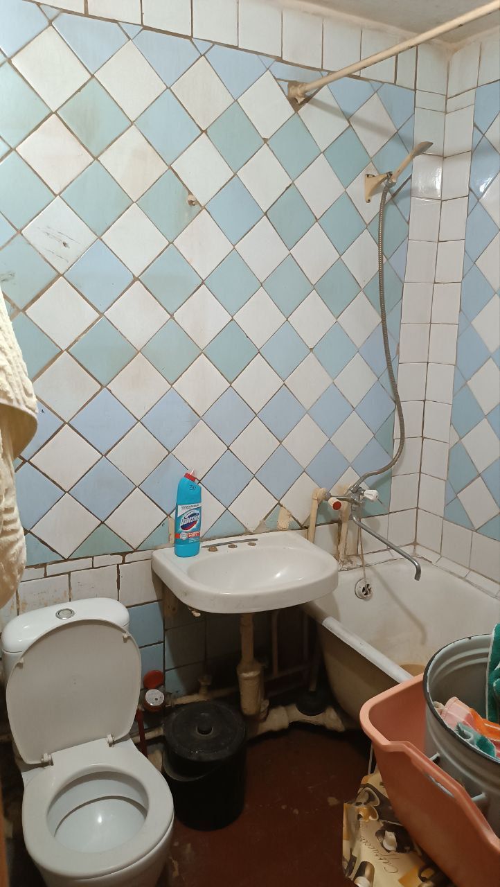 Срочно продаю 2х комнатную по перекупной цене