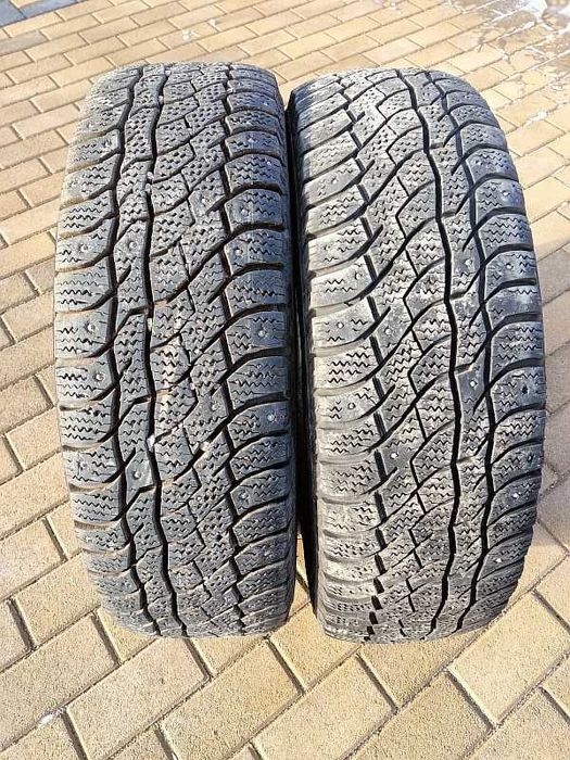 Шины 215/70 R16 - "Viatti Bosco Nordico" (Россия), шипованные.