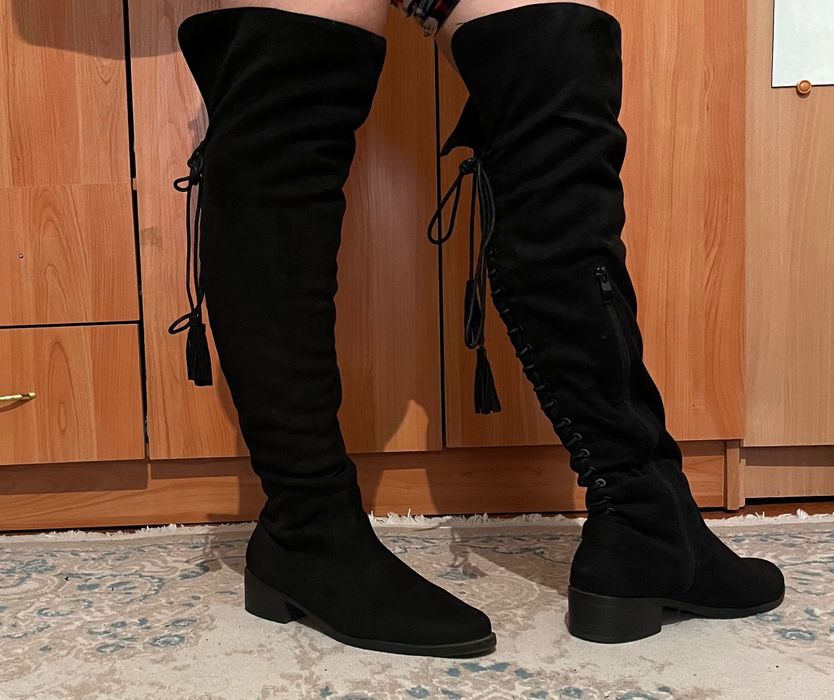 Продам сапожки замшевые