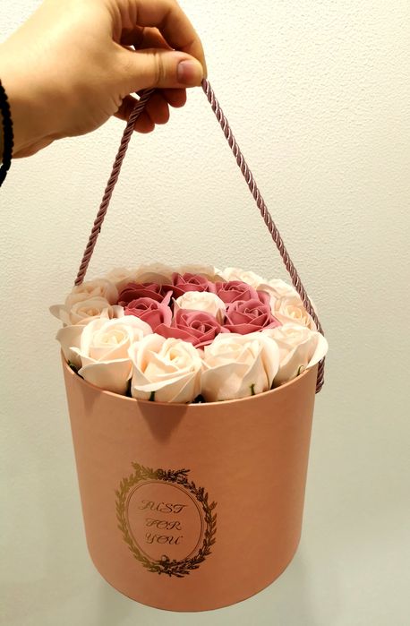 Aranjament cu trandafiri de săpun