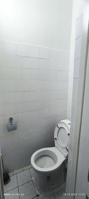 Сдаётся 4х комнатный дом (ховли) двор с заездом машины.