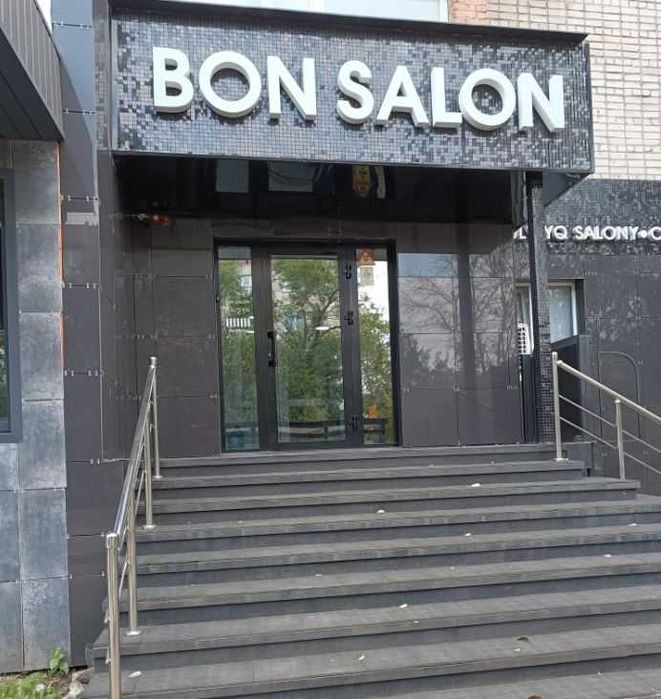 Аренда маникюрного стола. Стол мастера маникюра в аренду